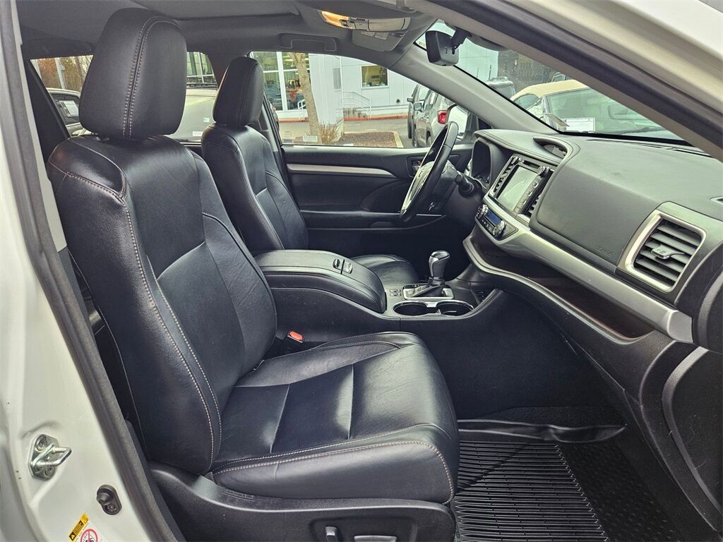 2018 Toyota Highlander XLE Gresham OR