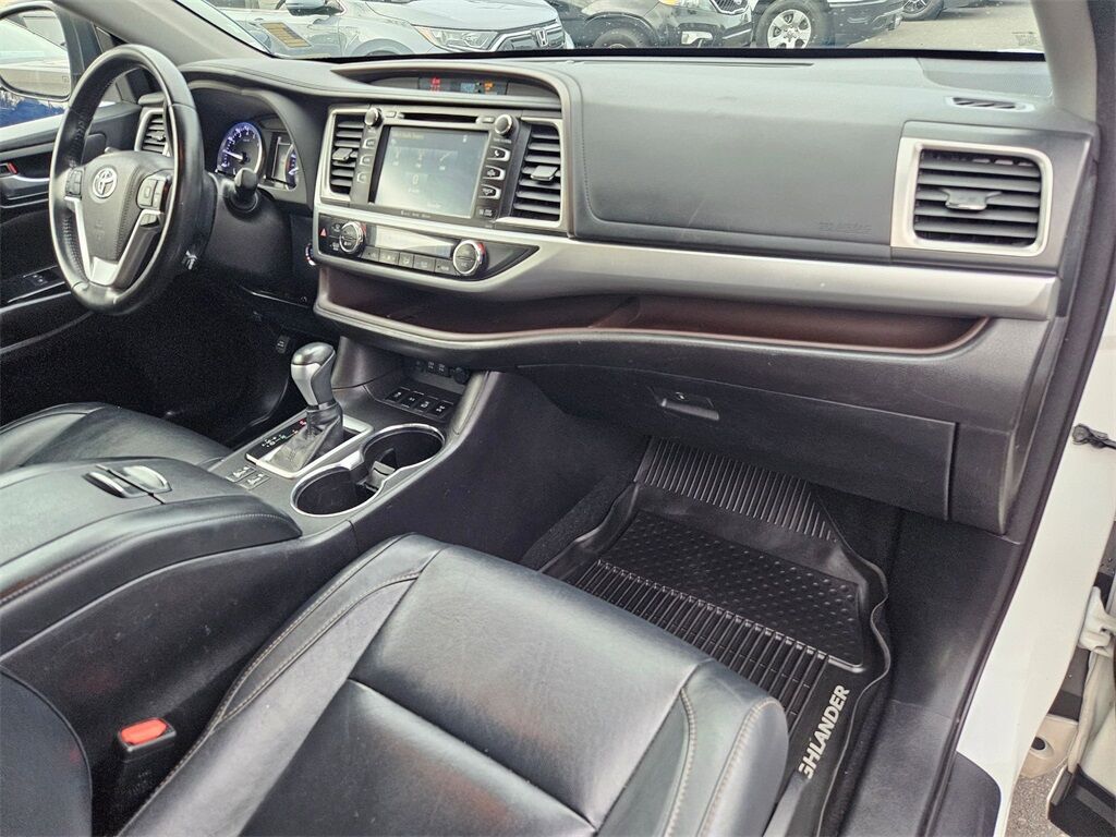 2018 Toyota Highlander XLE Gresham OR