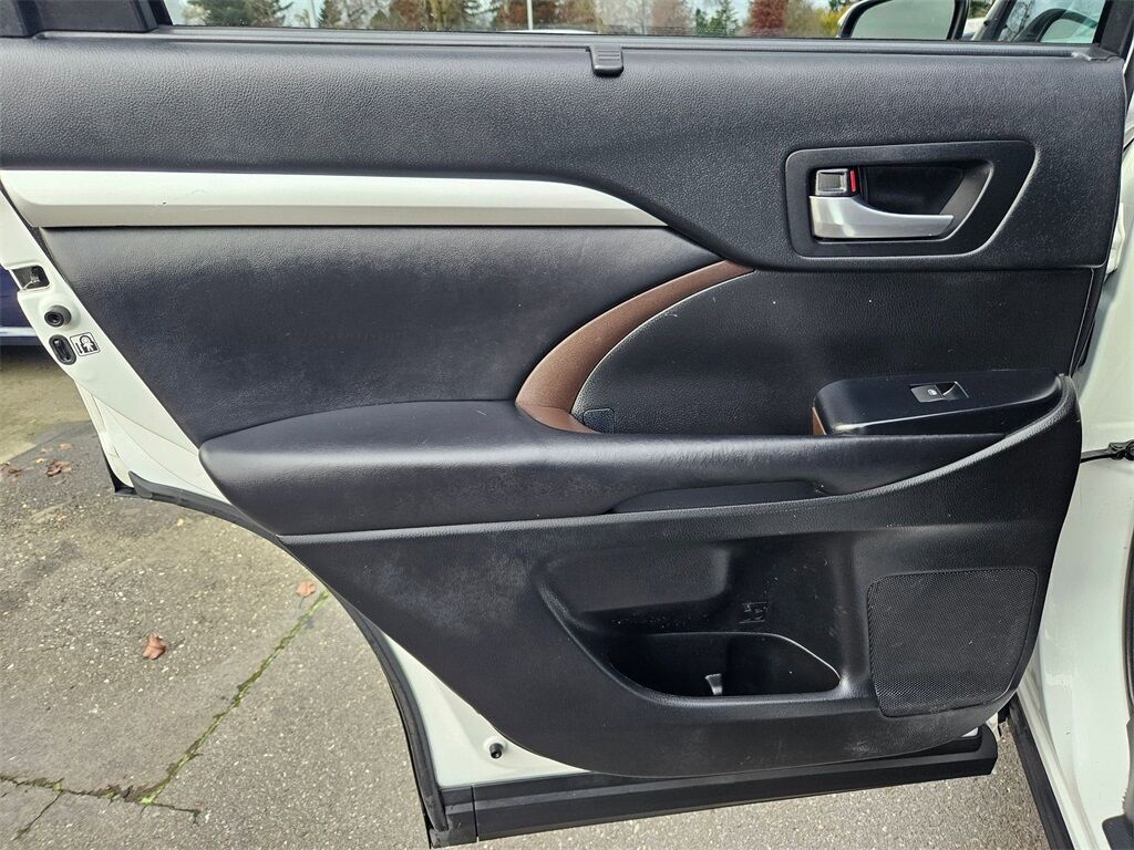 2018 Toyota Highlander XLE Gresham OR