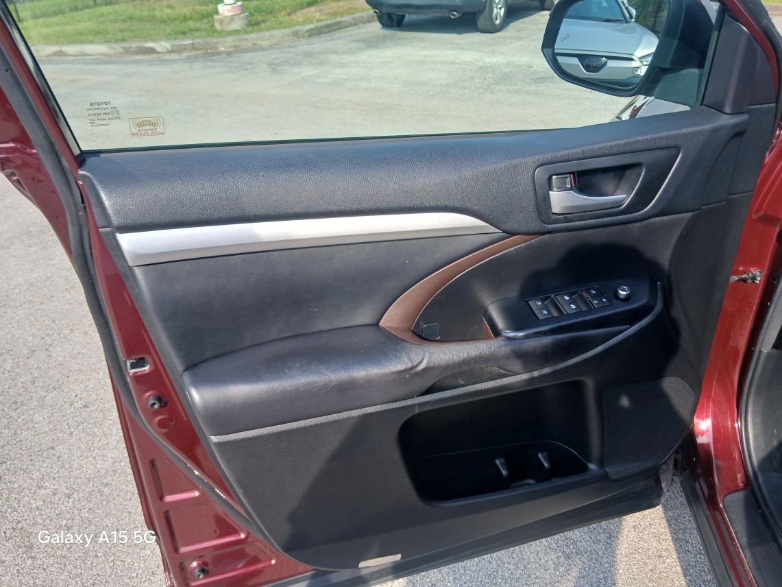 2018 Toyota Highlander XLE Sport Utility 4D Maitland FL