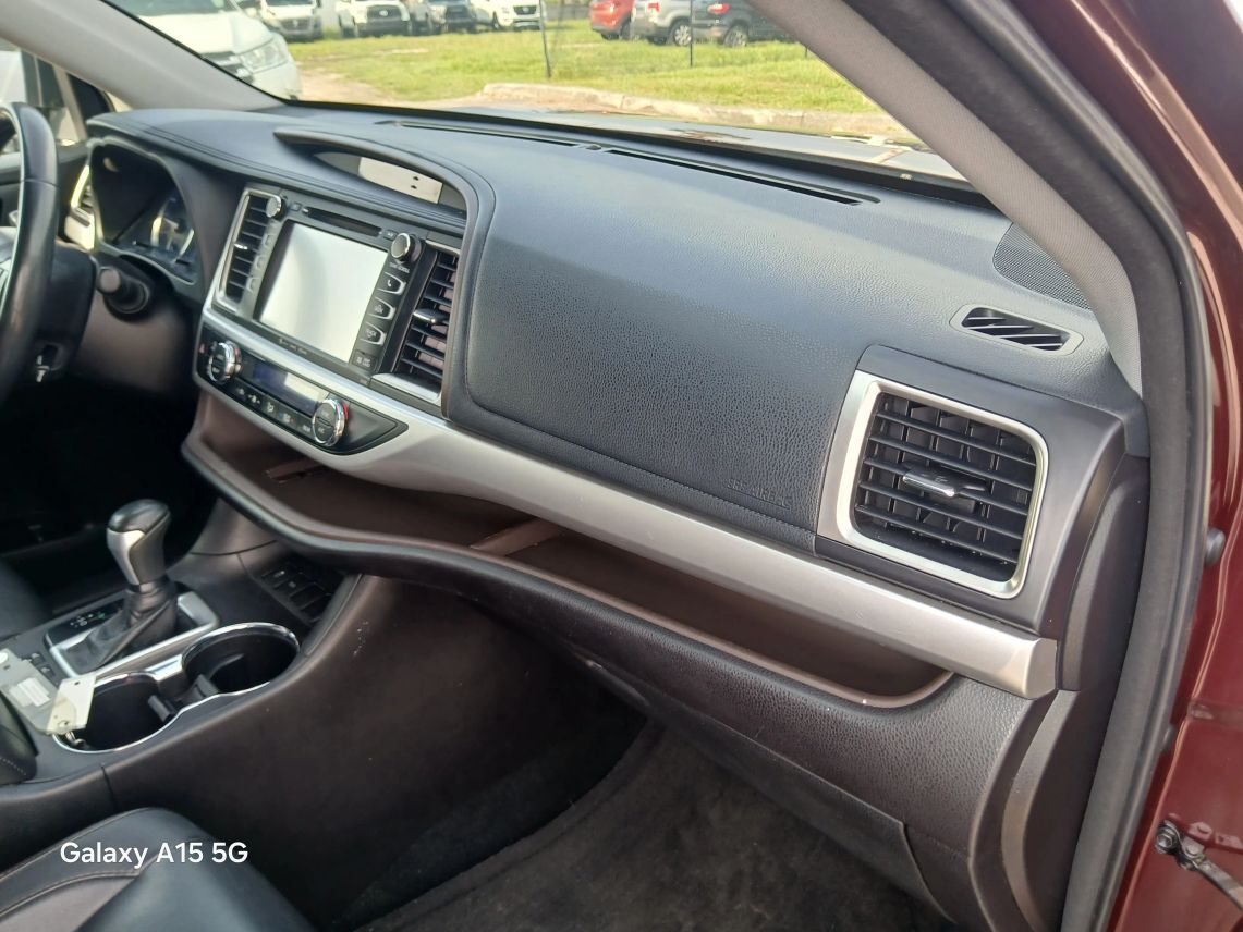2018 Toyota Highlander XLE Sport Utility 4D Maitland FL
