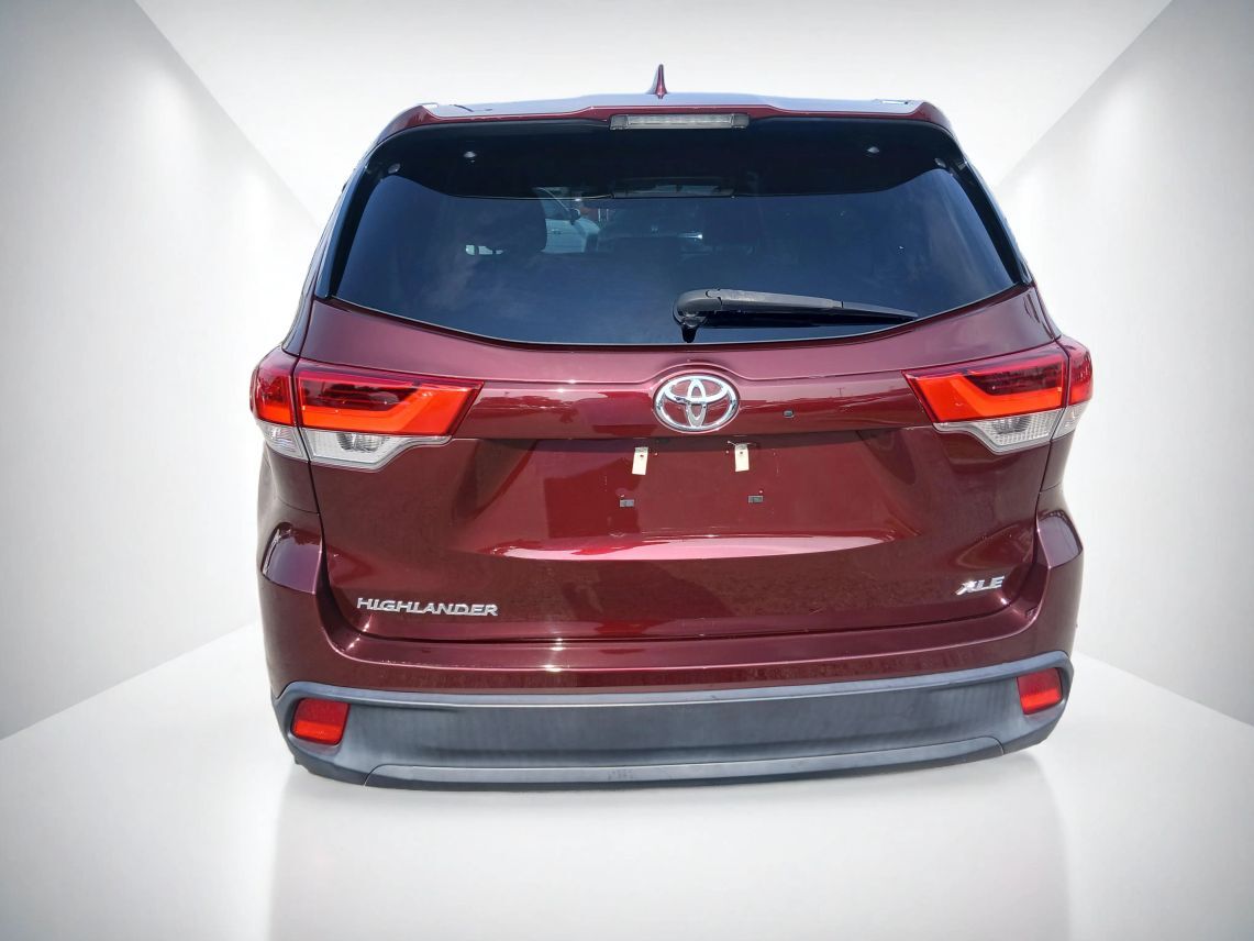 2018 Toyota Highlander XLE Sport Utility 4D Maitland FL