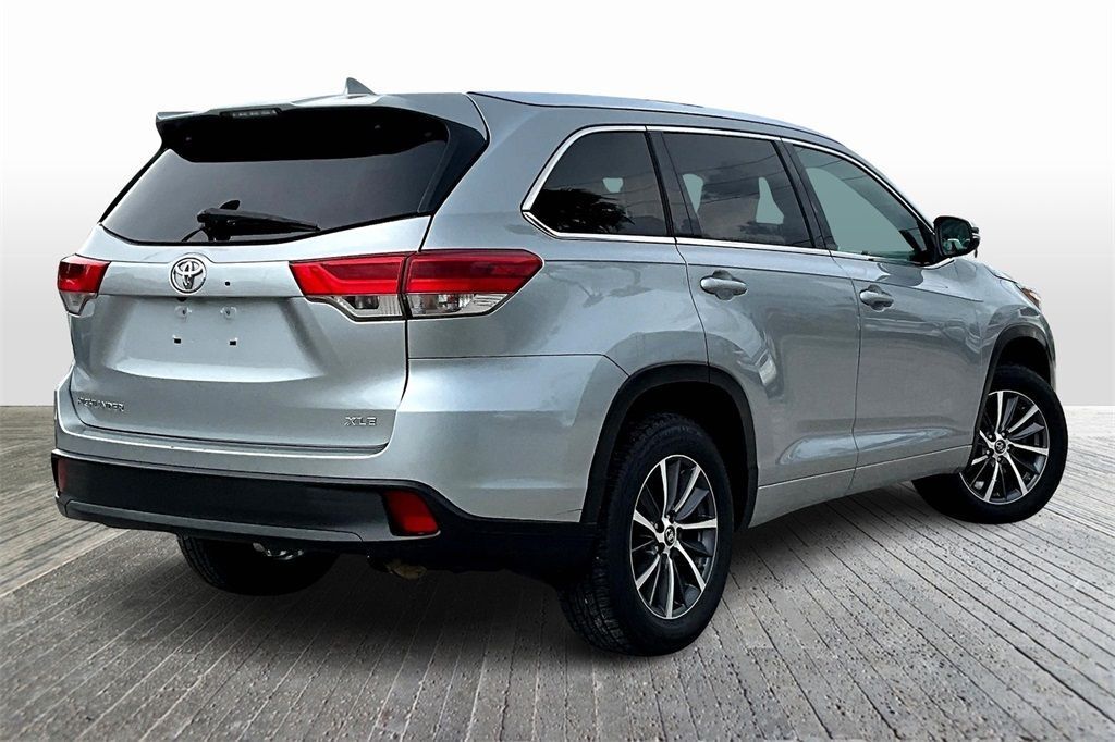 2018 Toyota Highlander XLE Sport Utility 4D Maitland FL