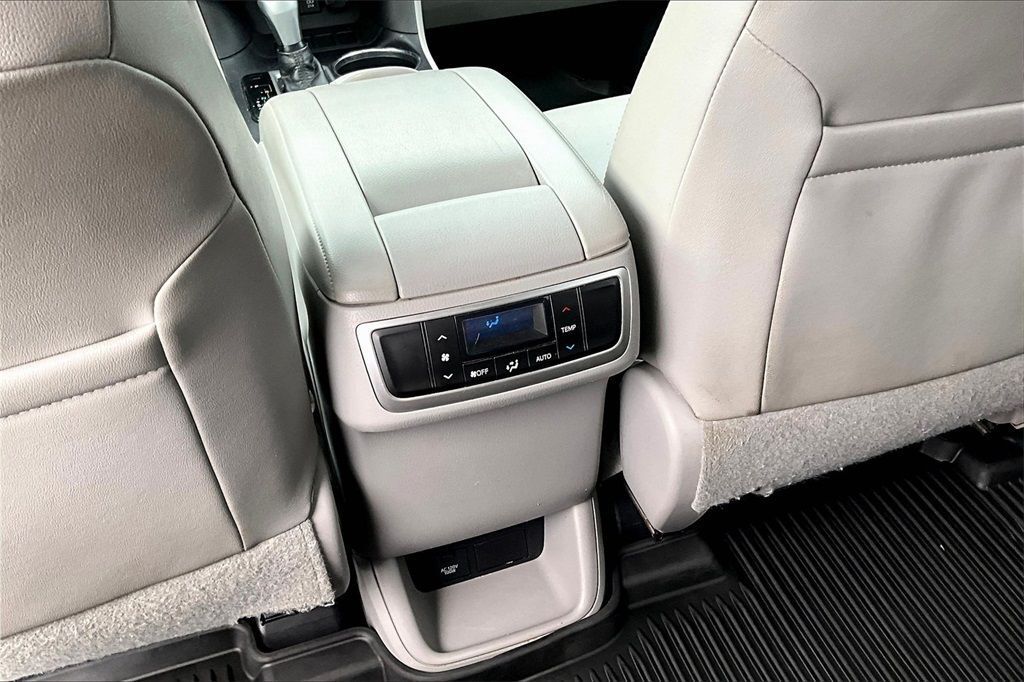 2018 Toyota Highlander XLE Sport Utility 4D Maitland FL