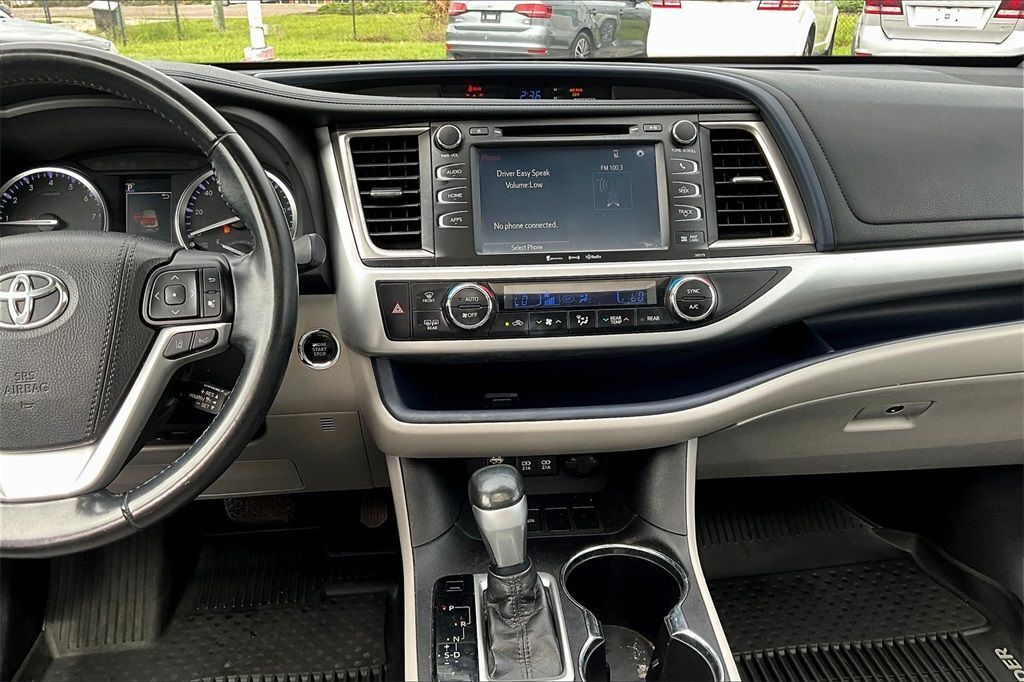 2018 Toyota Highlander XLE Sport Utility 4D Maitland FL