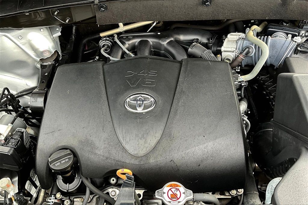 2018 Toyota Highlander XLE Sport Utility 4D Maitland FL