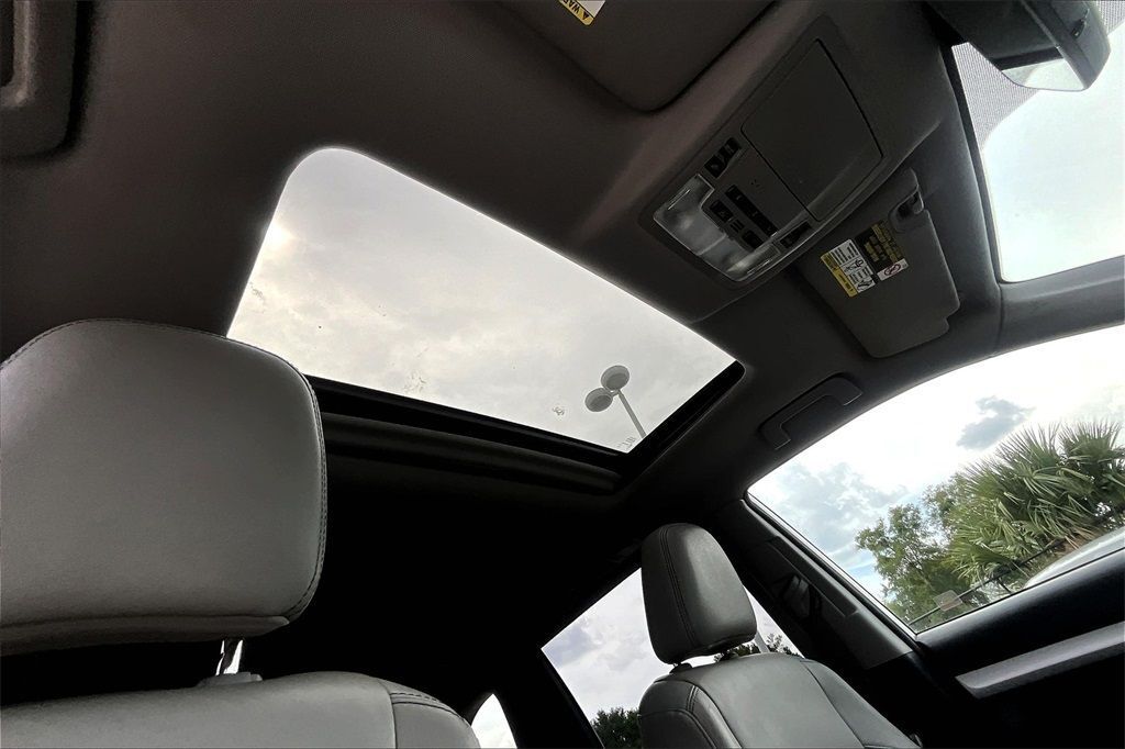 2018 Toyota Highlander XLE Sport Utility 4D Maitland FL