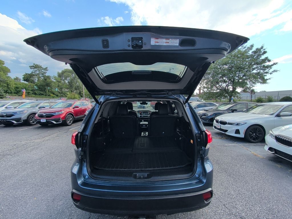 2018 Toyota Highlander XLE Worcester MA
