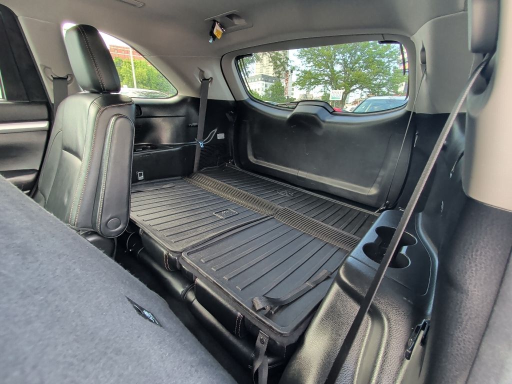 2018 Toyota Highlander XLE Worcester MA