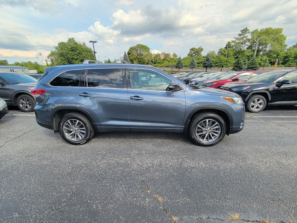 2018 Toyota Highlander XLE Worcester MA
