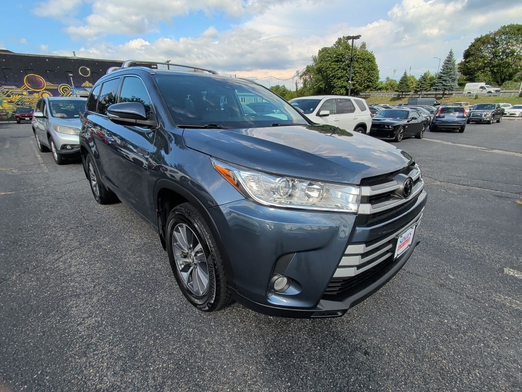 2018 Toyota Highlander XLE Worcester MA