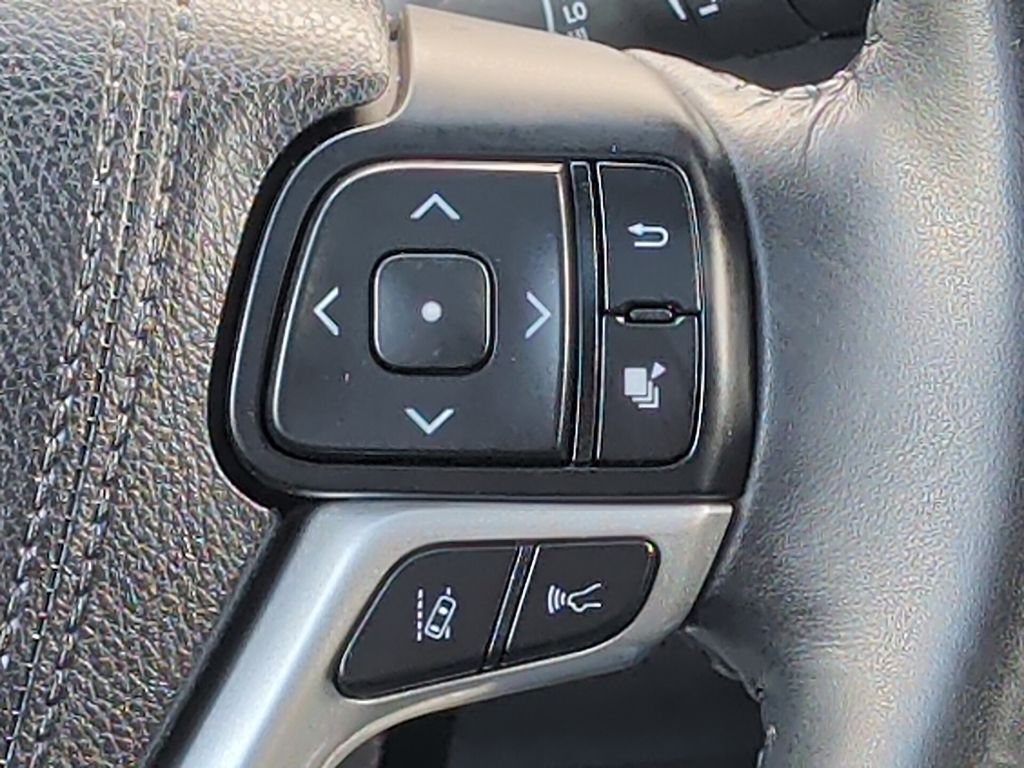2018 Toyota Highlander XLE Worcester MA