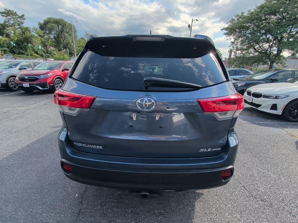 2018 Toyota Highlander XLE Worcester MA