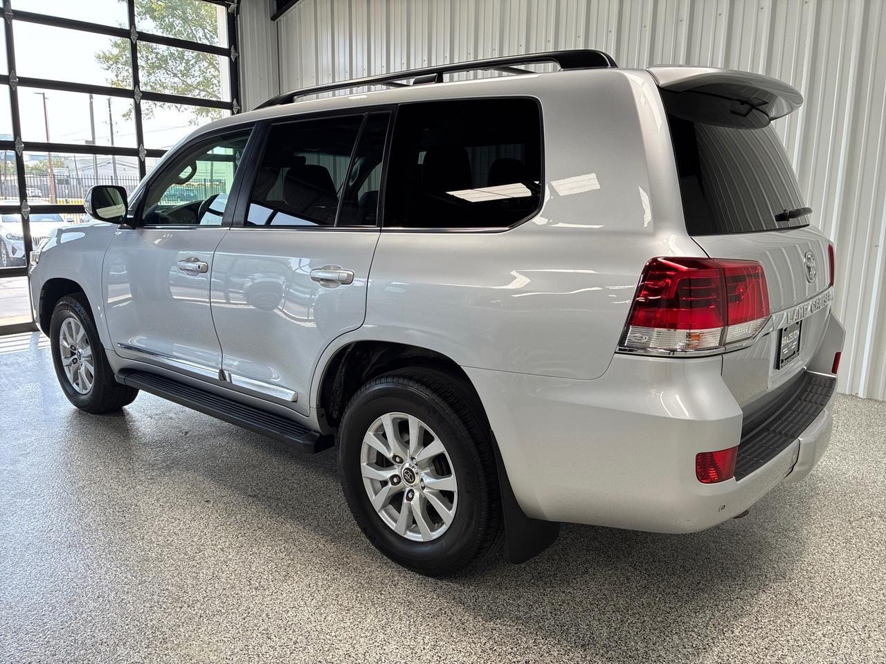 2018 Toyota Land Cruiser
