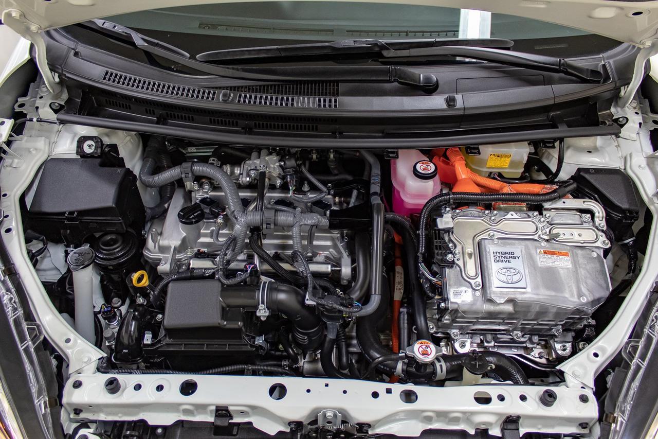 2018 Toyota Prius C Base BCam Red Deer AB