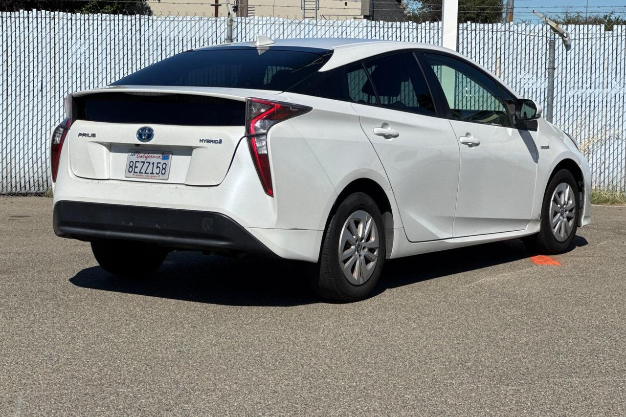 2018 Toyota Prius One