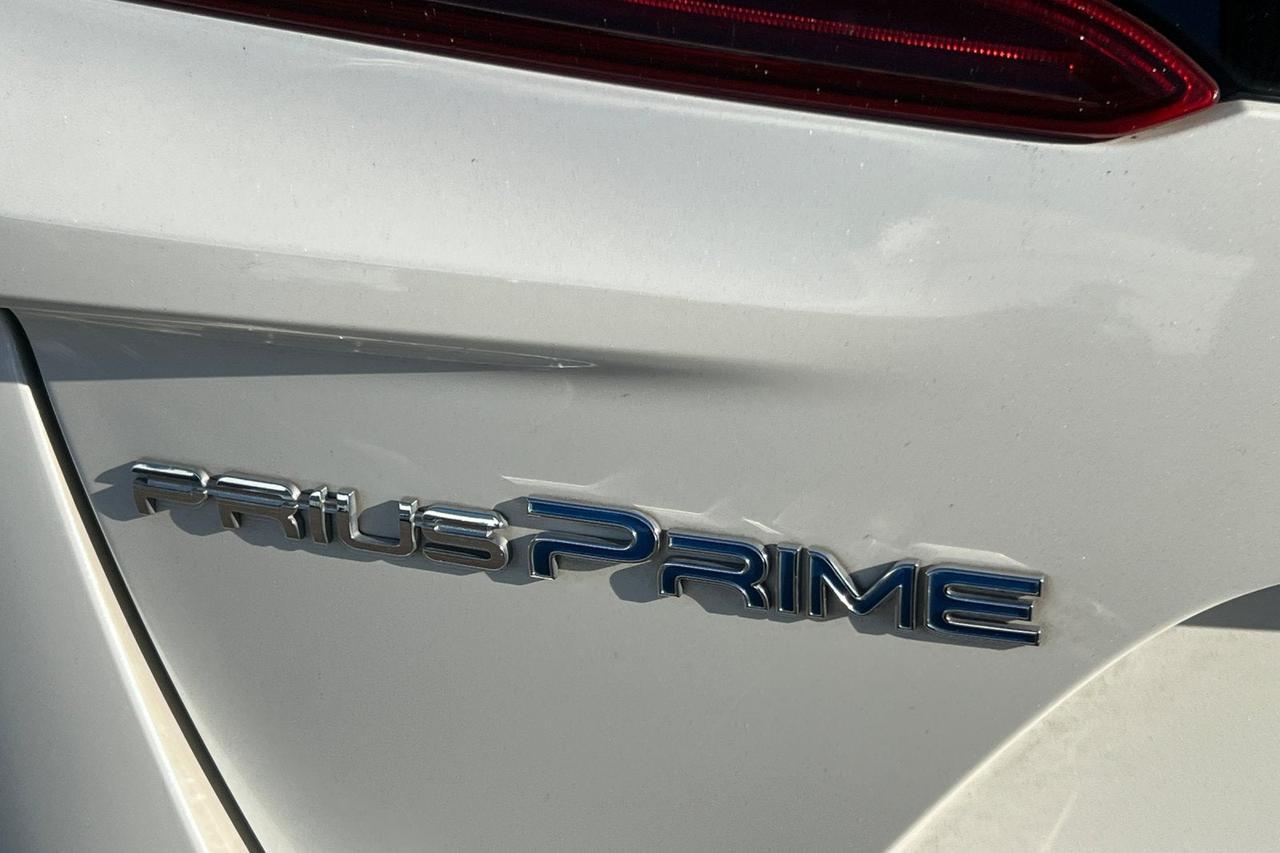 2018 Toyota Prius Prime Plus Roseville CA