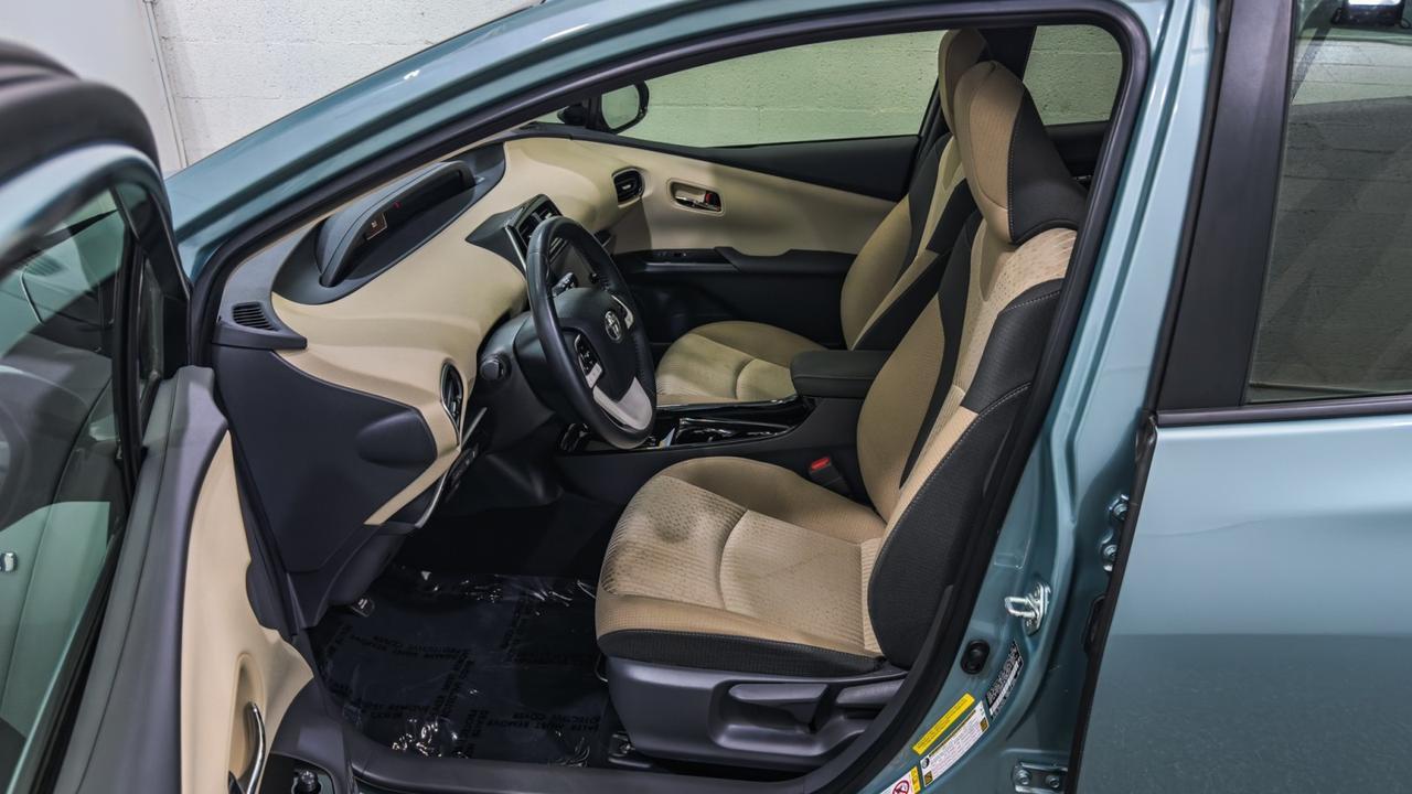 2018 Toyota Prius Three Tallmadge OH