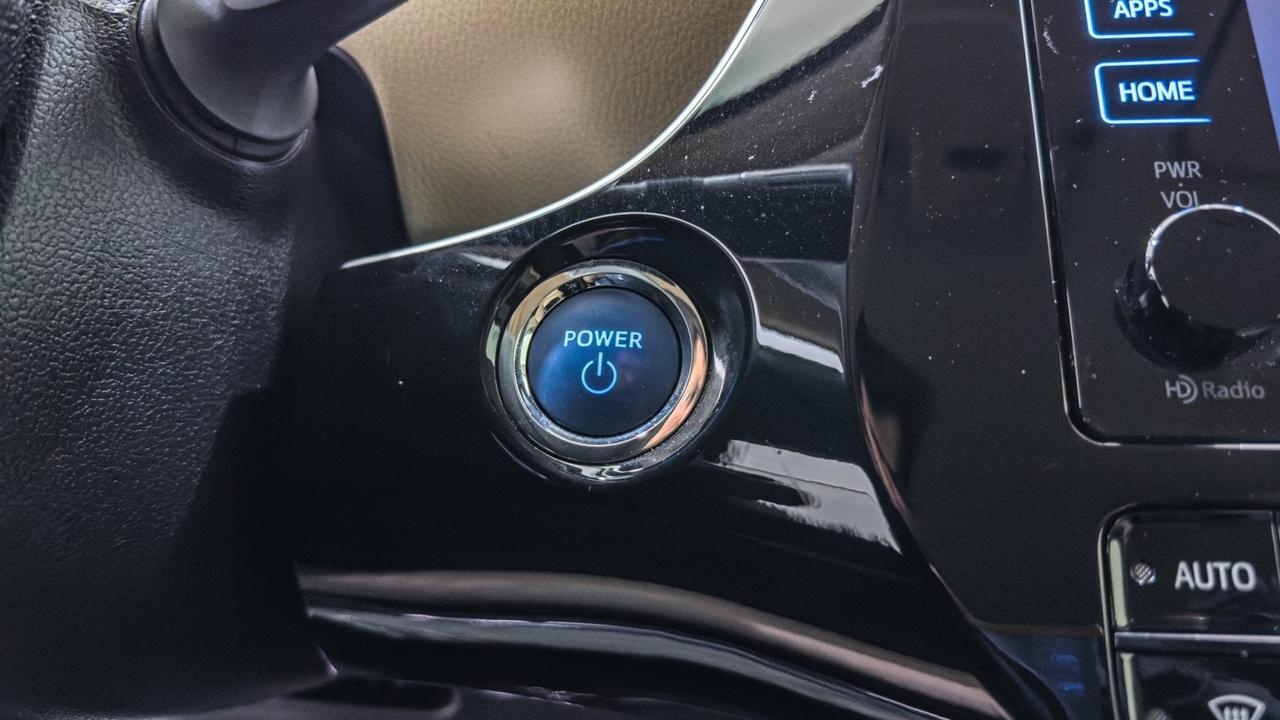 2018 Toyota Prius Three Tallmadge OH