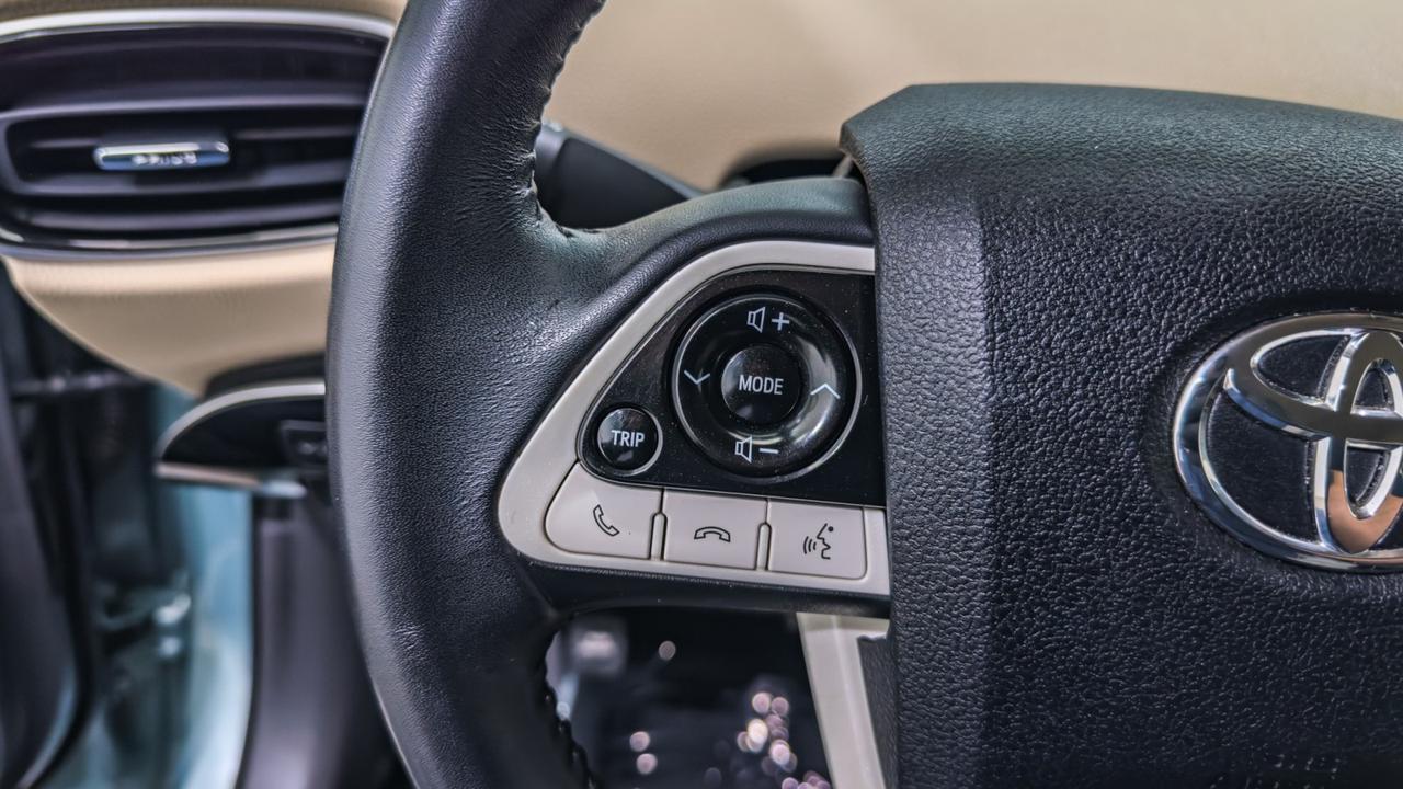 2018 Toyota Prius Three Tallmadge OH