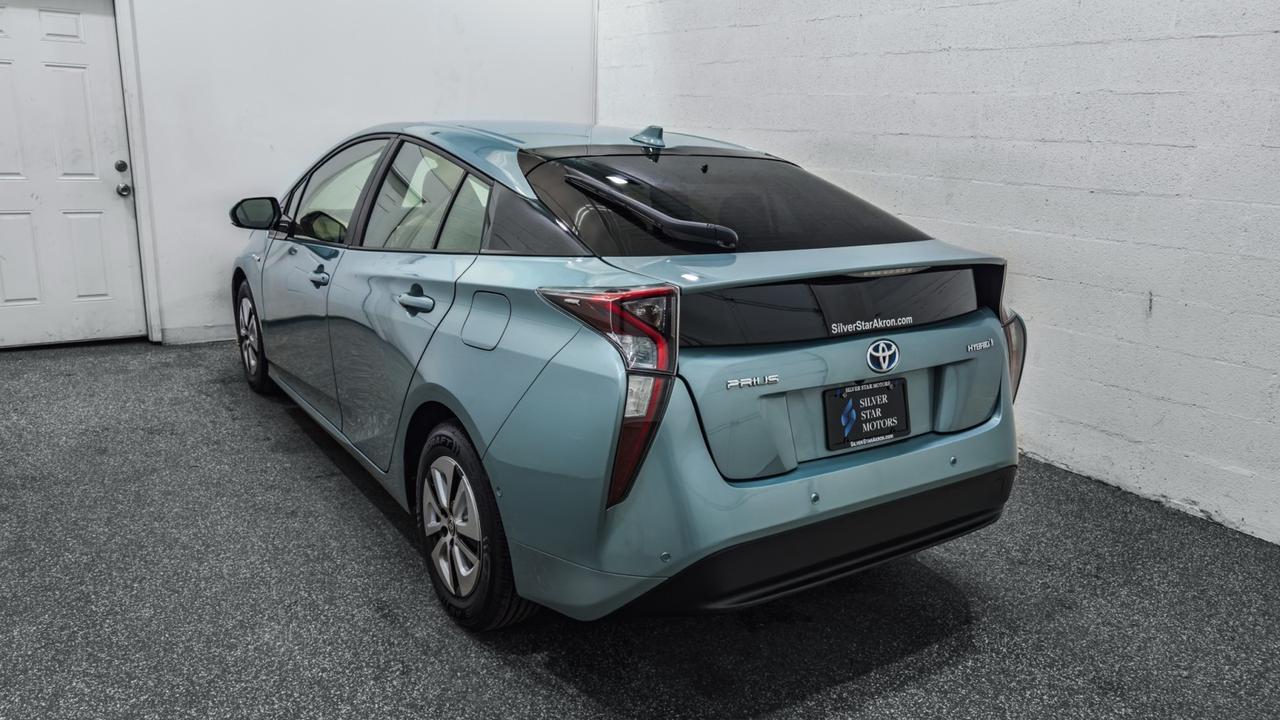 2018 Toyota Prius Three Tallmadge OH