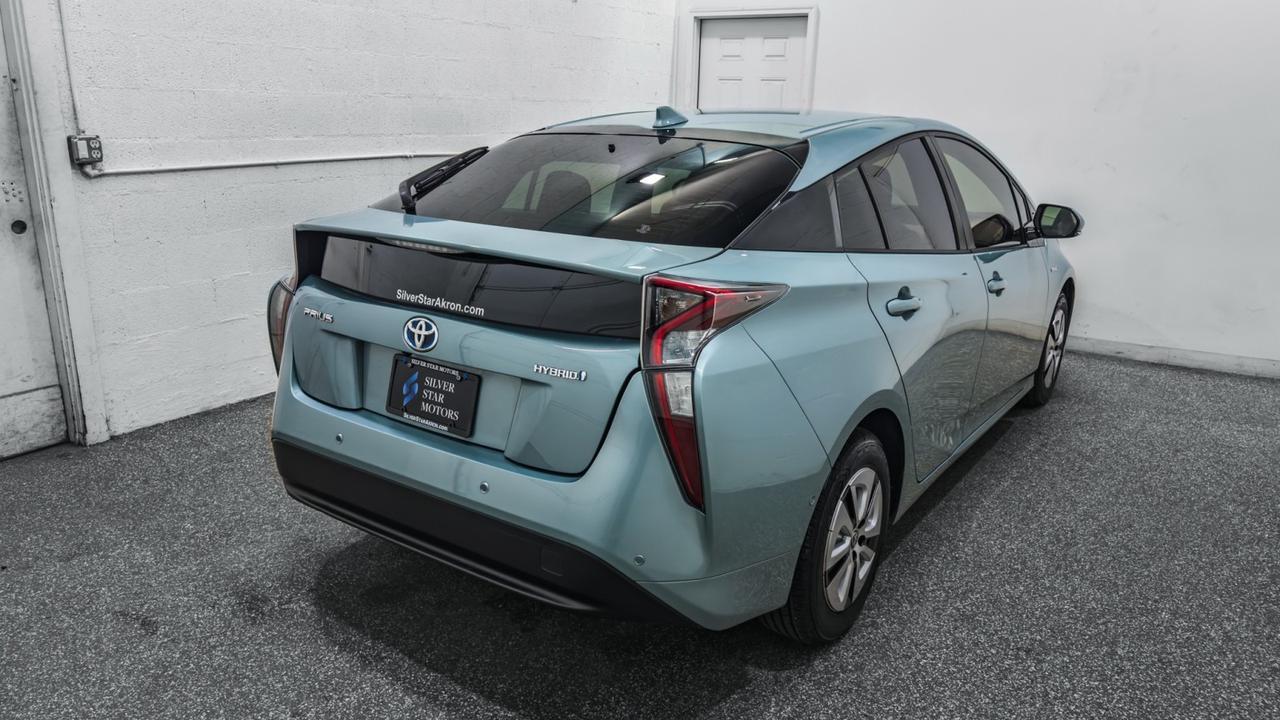 2018 Toyota Prius Three Tallmadge OH