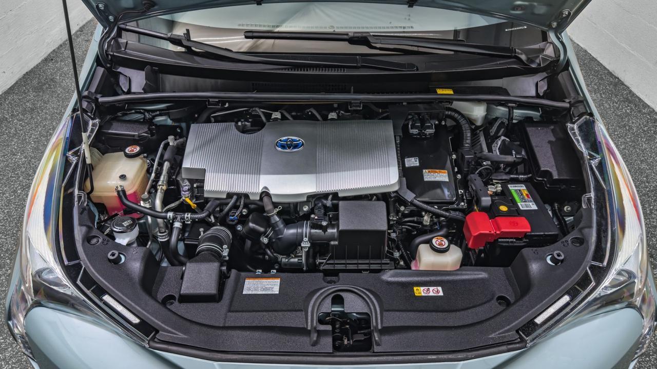 2018 Toyota Prius Three Tallmadge OH