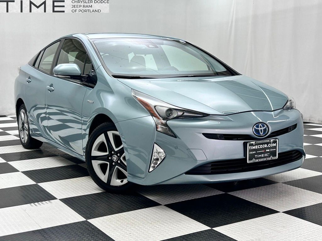 2018 Toyota Prius Three Touring