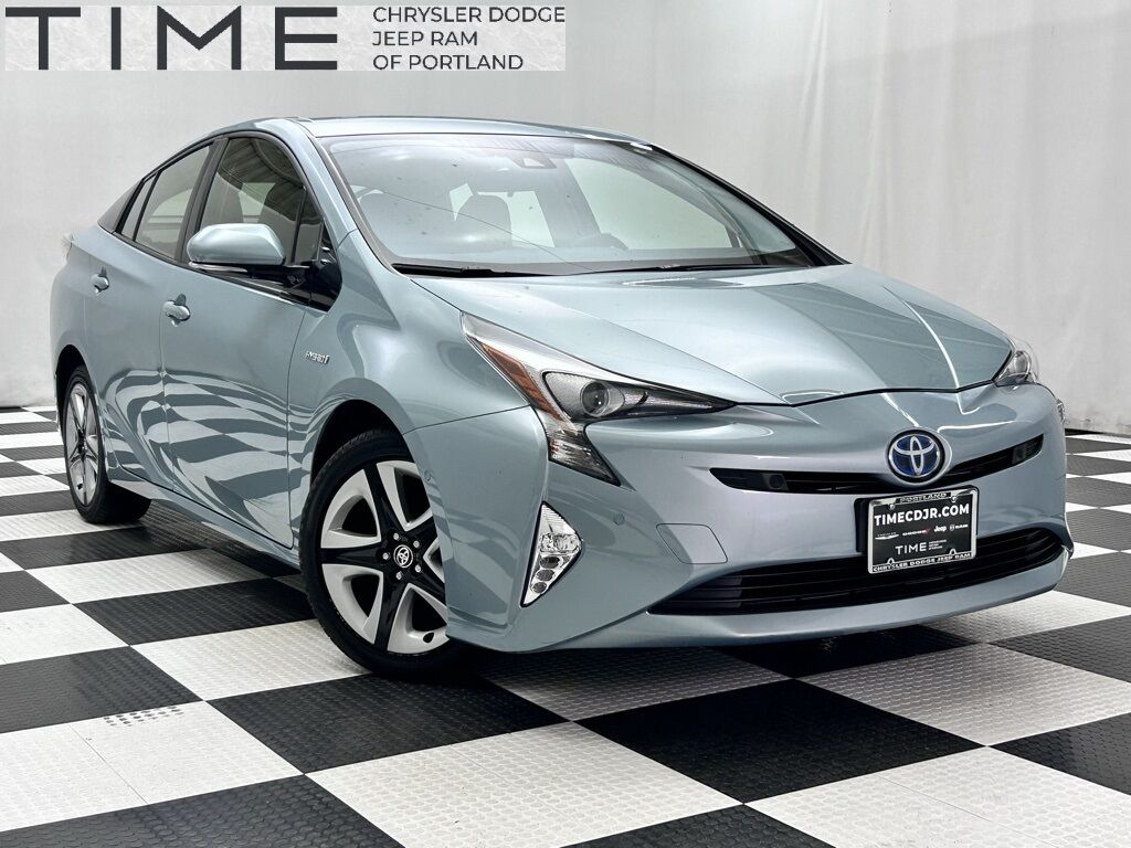 2018 Toyota Prius Three Touring
