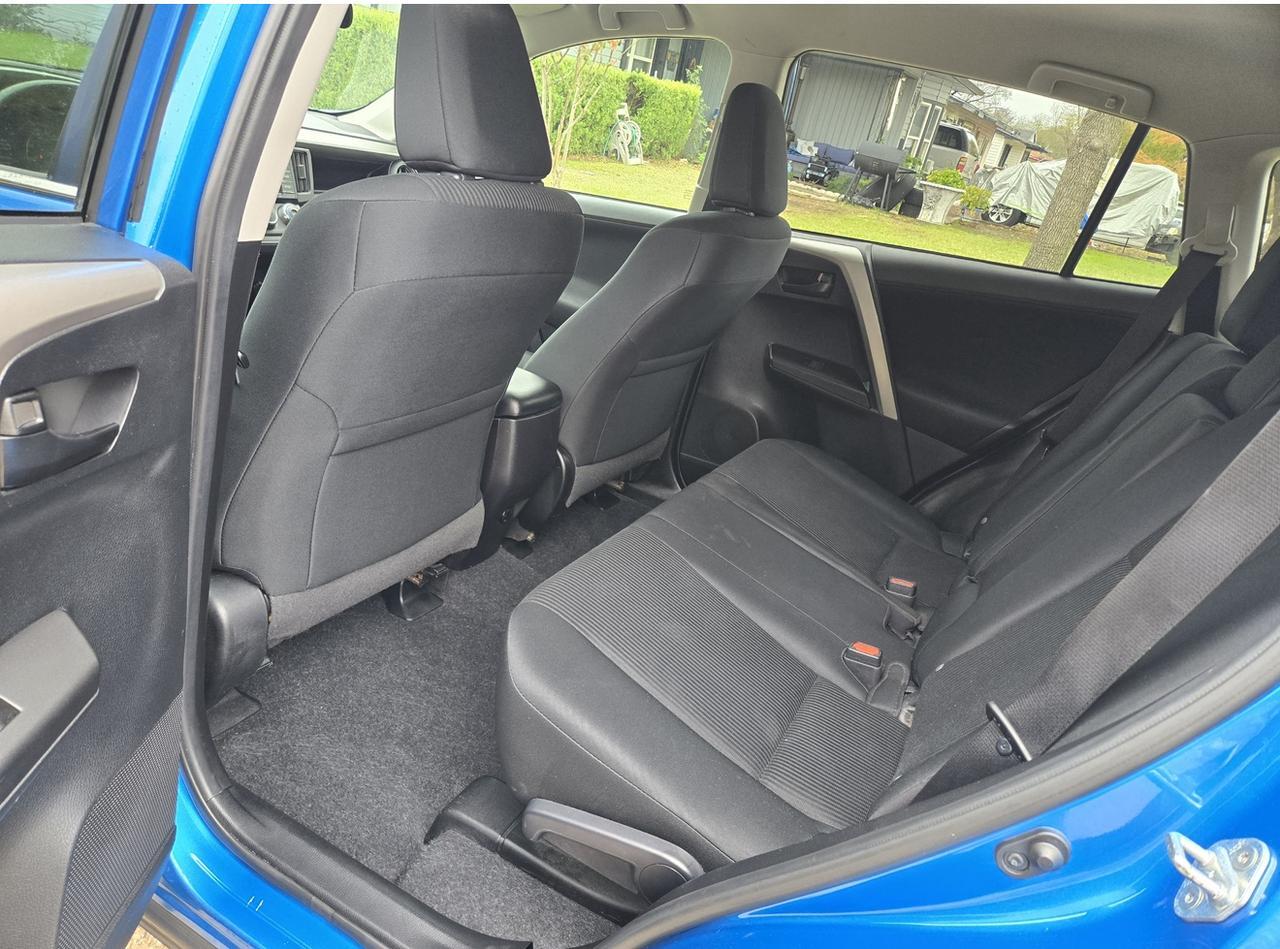 2018 Toyota RAV 4 LE Dallas TX