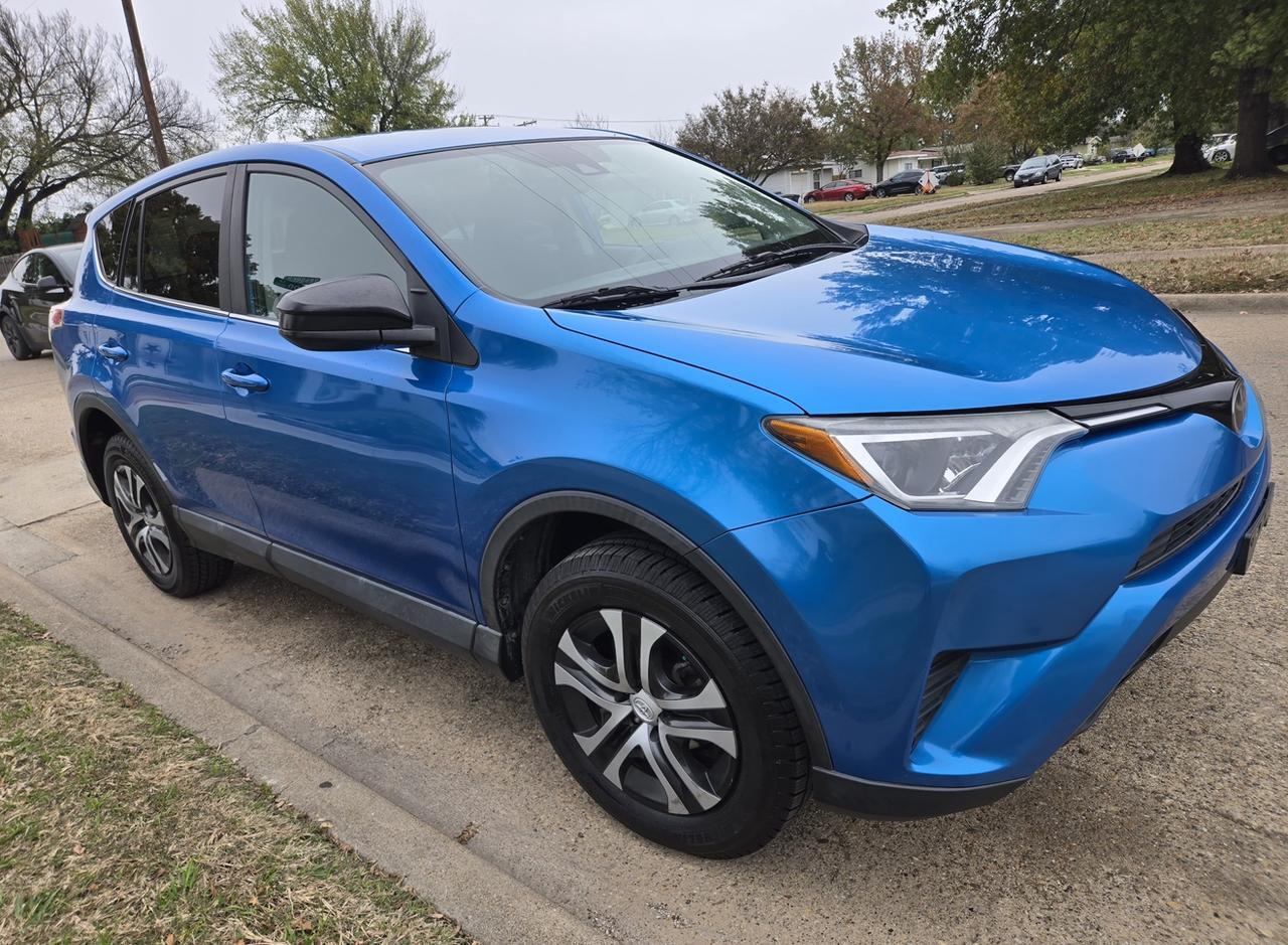2018 Toyota RAV 4 LE Dallas TX