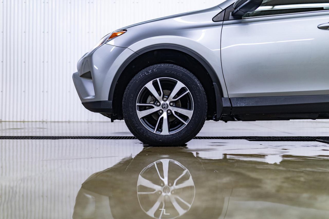 2018 Toyota RAV4 AWD LE BCam Red Deer AB