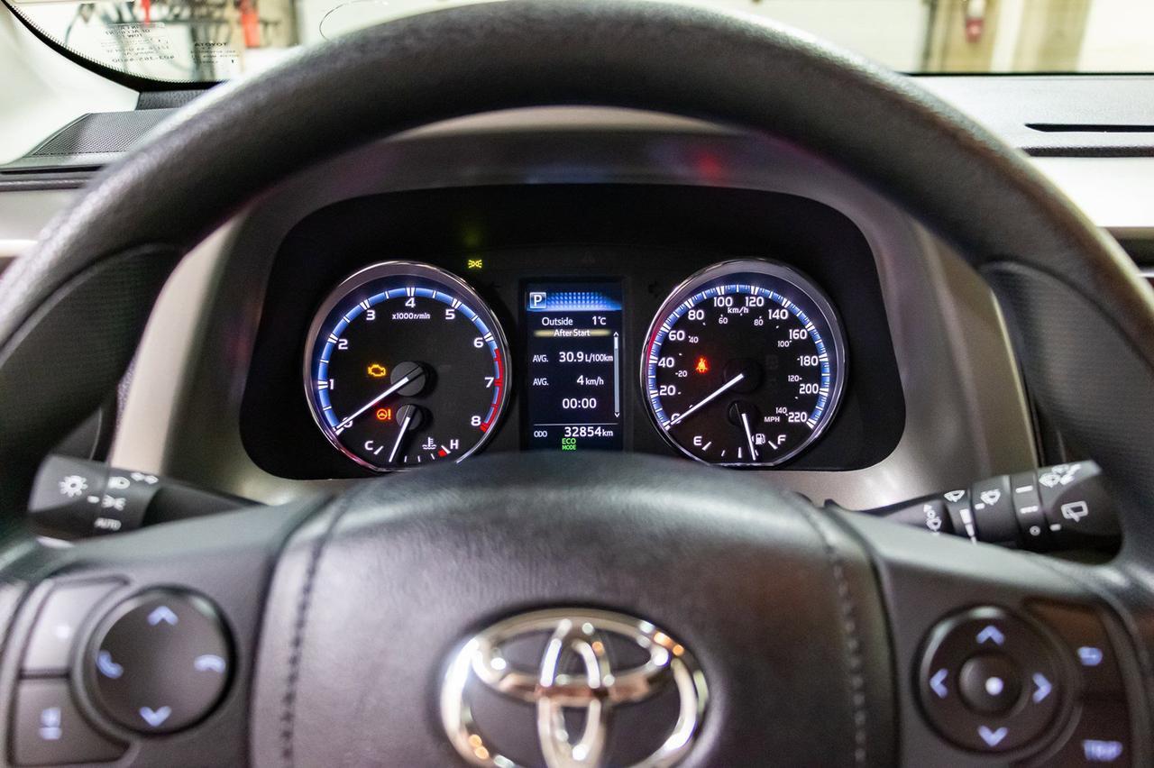 2018 Toyota RAV4 AWD LE BCam Red Deer AB