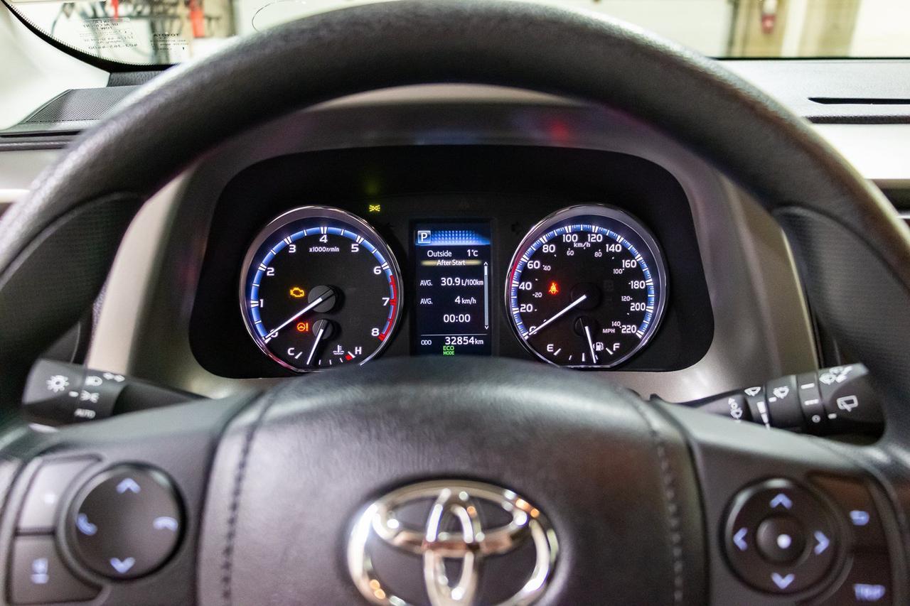 2018 Toyota RAV4 AWD LE BCam Red Deer AB
