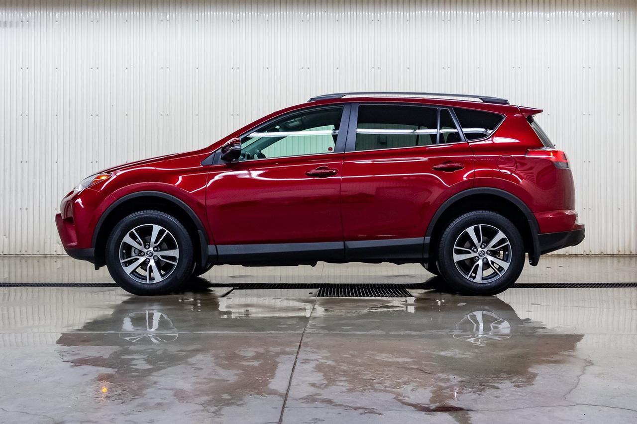2018 Toyota RAV4 AWD LE BCam Red Deer AB