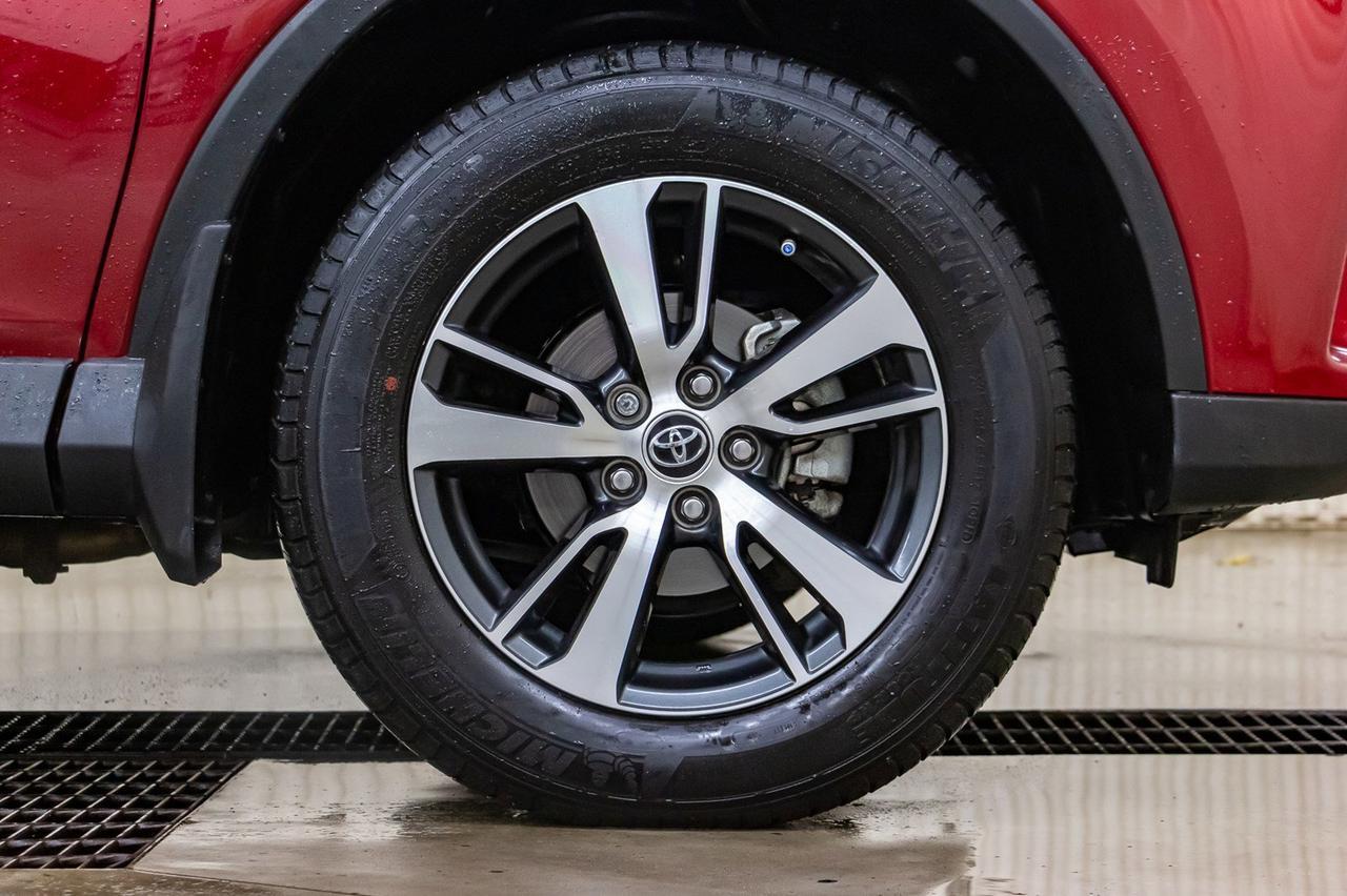 2018 Toyota RAV4 AWD LE BCam Red Deer AB