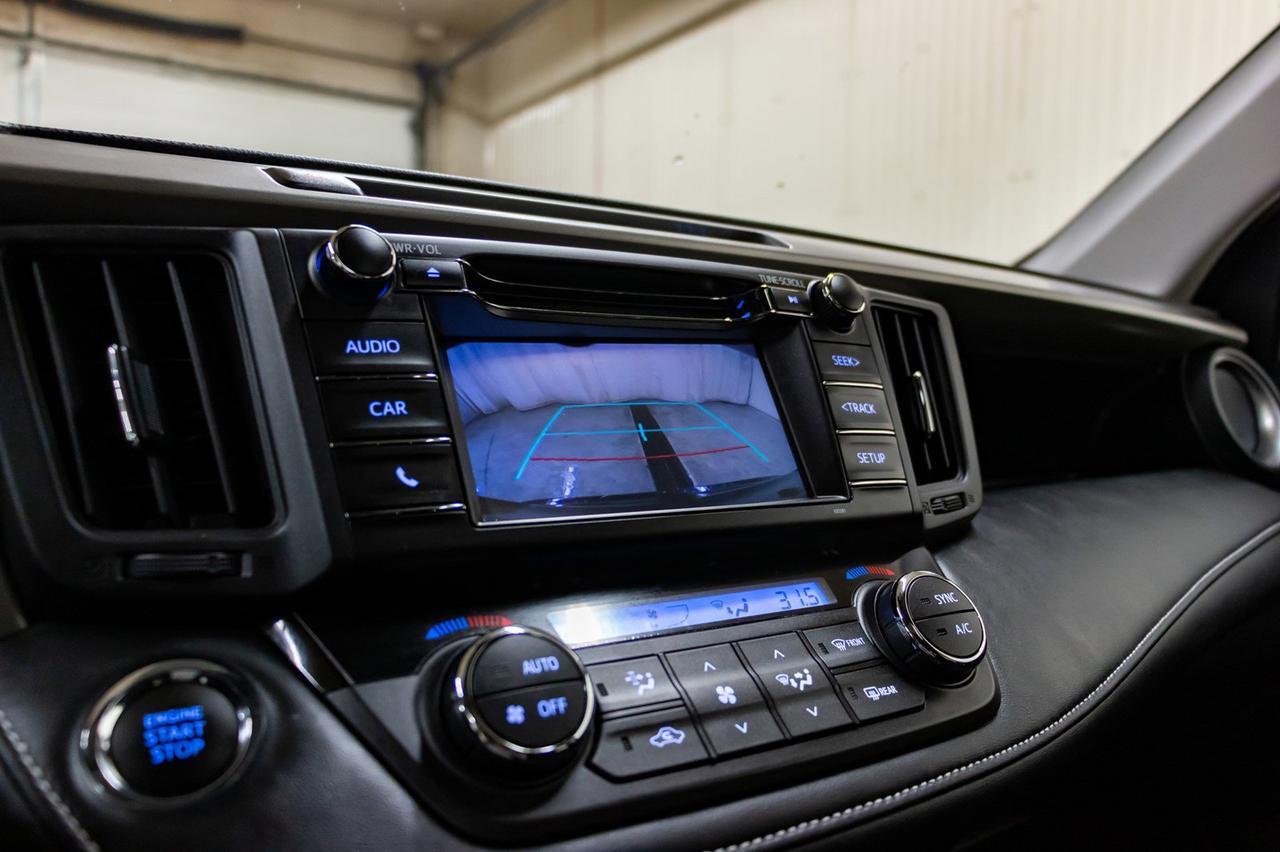 2018 Toyota RAV4 AWD XLE Roof BCam Red Deer AB