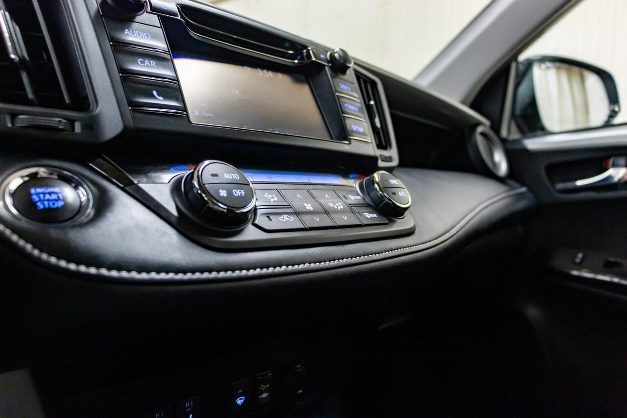 2018 Toyota RAV4 AWD XLE Roof BCam Red Deer AB