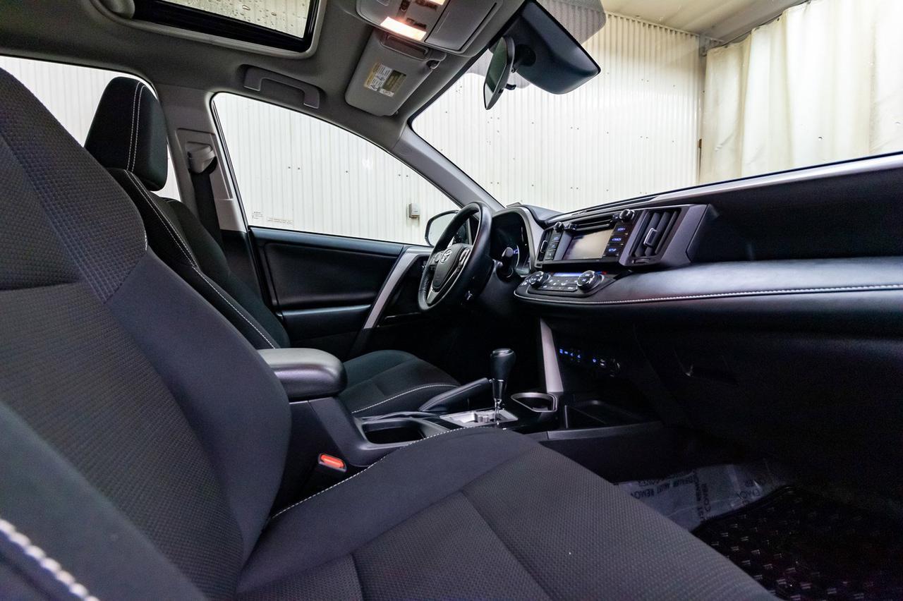 2018 Toyota RAV4 AWD XLE Roof BCam Red Deer AB
