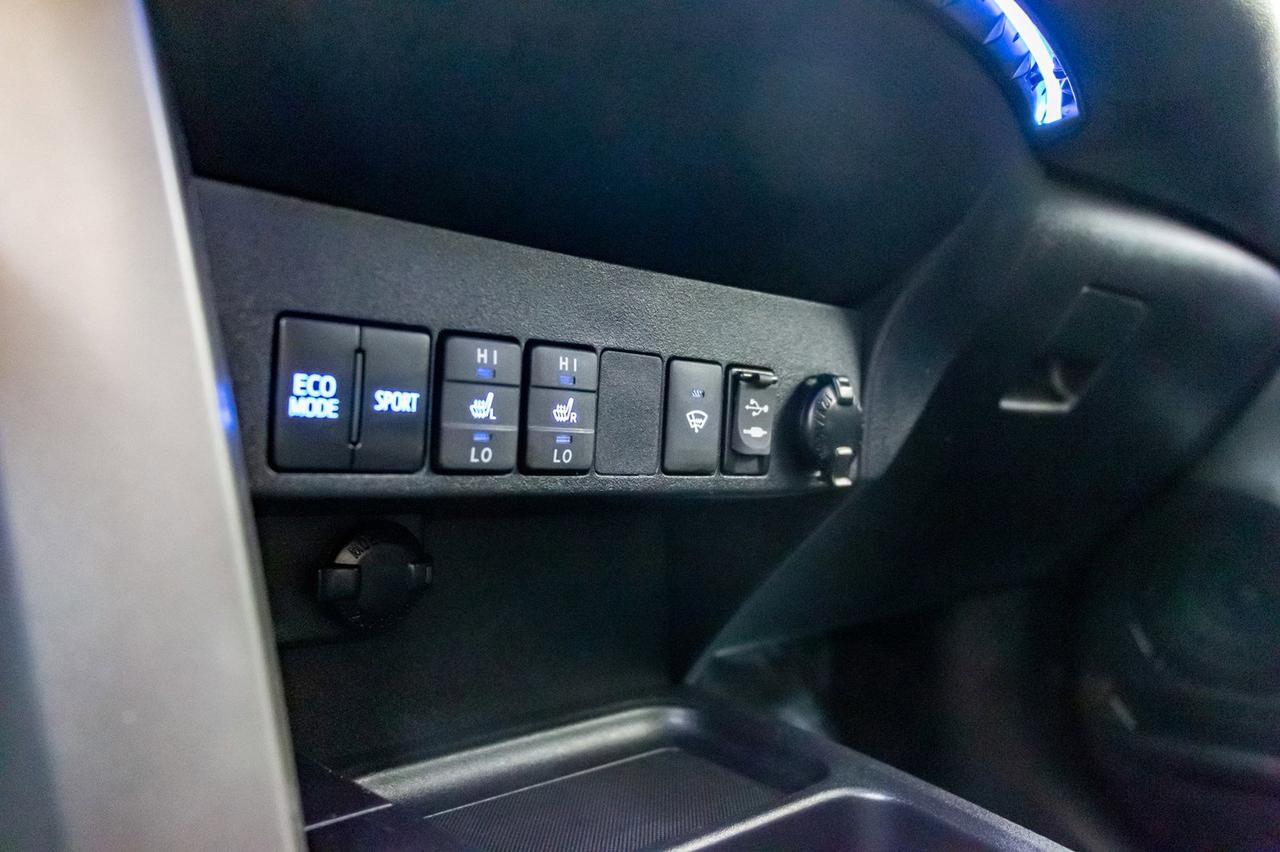 2018 Toyota RAV4 AWD XLE Roof BCam Red Deer AB