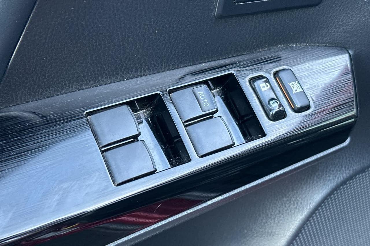 2018 Toyota RAV4 Hybrid Limited Roseville CA