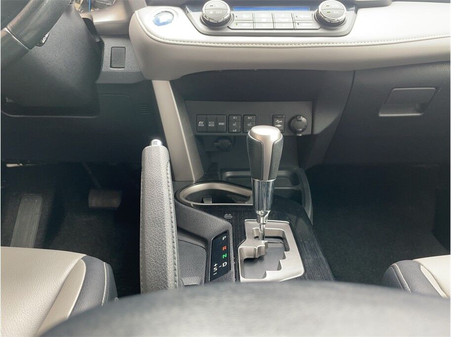 2018 Toyota RAV4 Hybrid Limited Sport Utility 4D Port Orchard WA