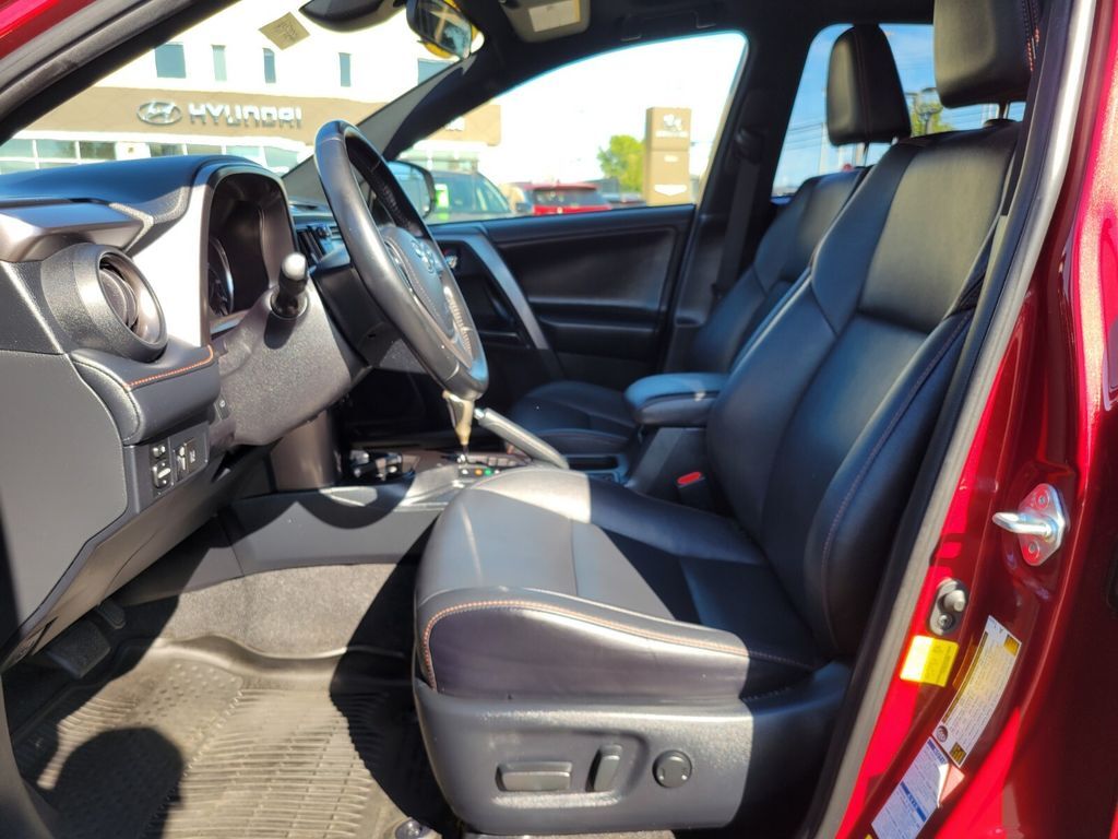 2018 Toyota RAV4 Hybrid SE North Attleboro MA