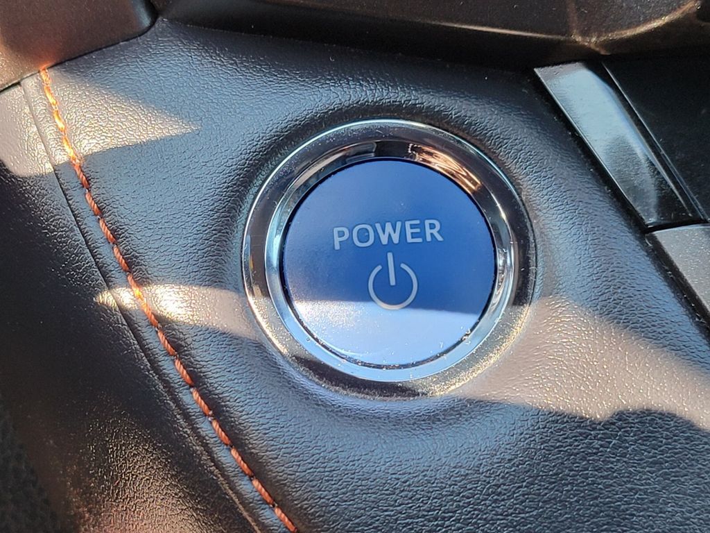 2018 Toyota RAV4 Hybrid SE North Attleboro MA