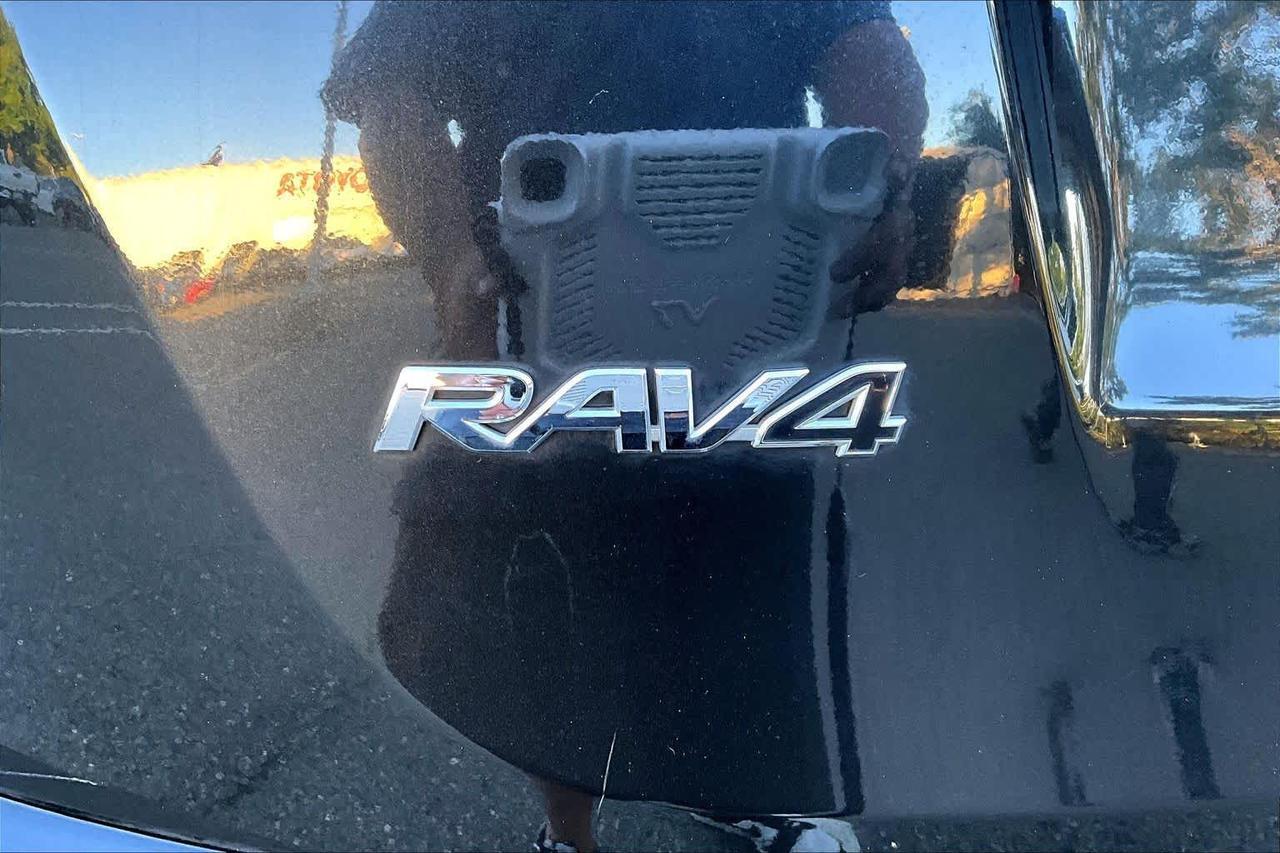 2018 Toyota RAV4 Hybrid XLE Folsom CA