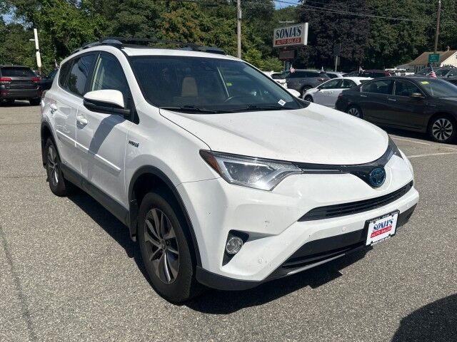 2018 Toyota RAV4 Hybrid XLE Worcester MA