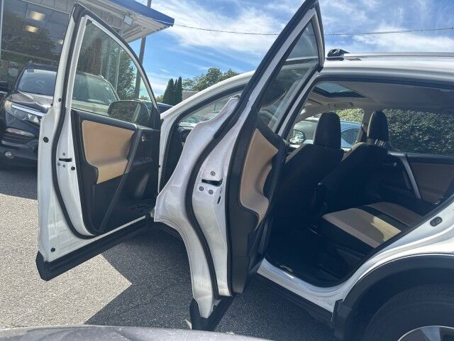 2018 Toyota RAV4 Hybrid XLE Worcester MA
