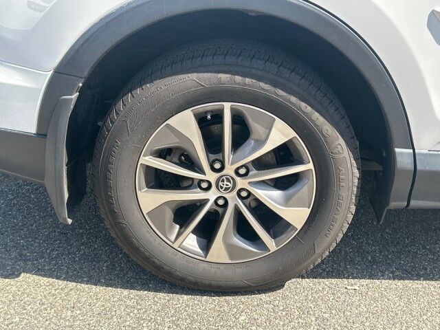 2018 Toyota RAV4 Hybrid XLE Worcester MA