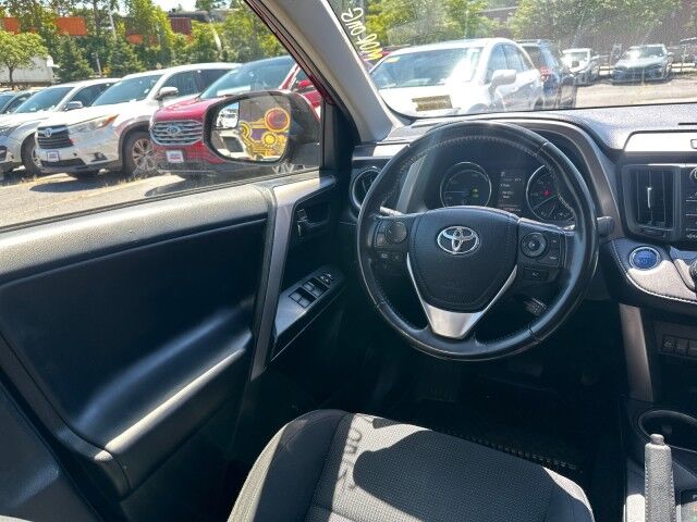 2018 Toyota RAV4 Hybrid XLE Worcester MA