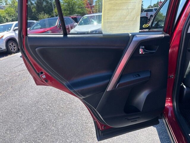 2018 Toyota RAV4 Hybrid XLE Worcester MA
